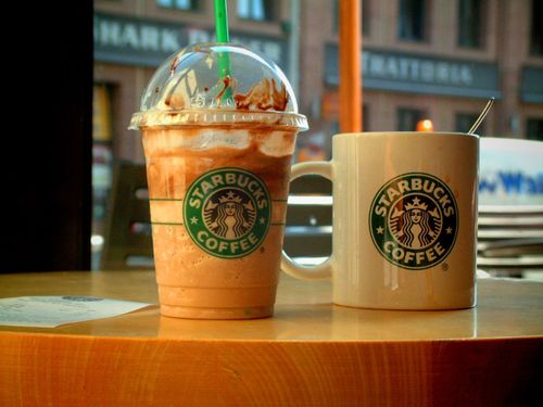 starbucks cafe Cómo Starbucks ha conquistado las redes sociales