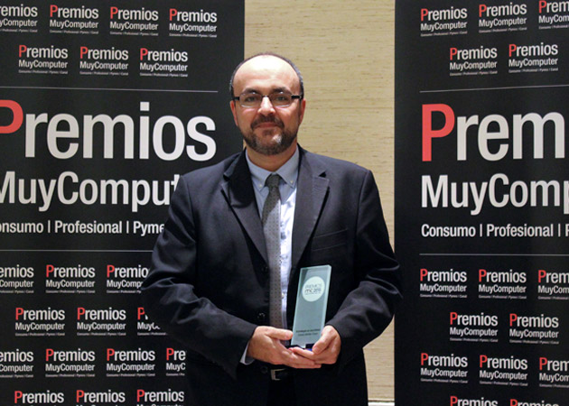 Recoge el premio Fabián Gradolph, Director de Comunicación de Oracle Iberia