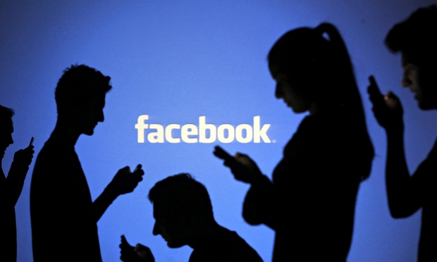 85 de cada 100 adultos usa una cuenta de Facebook