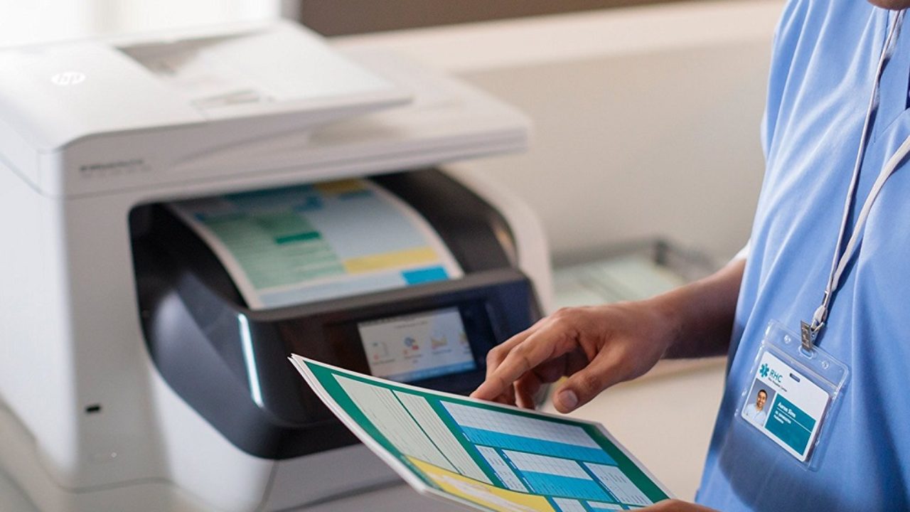Cómo cambiar los cartuchos de tinta de la HP OfficeJet Pro 8720