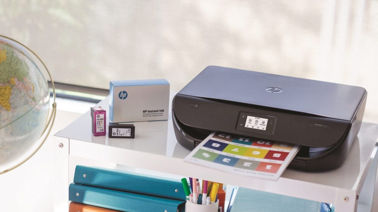 ¿Qué le ocurre a mi impresora al darme de alta en HP Instant Ink?