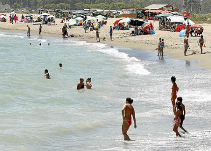 España recibe los seis primeros meses del año más turistas que en 2011