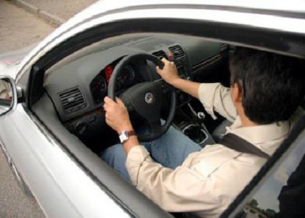 Nueve razones para conducir con gafas de sol hasta tu trabajo este verano