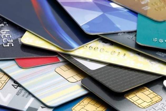 creditos a hogares y empresas