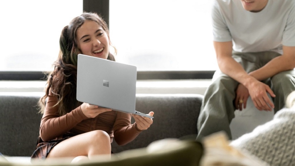 Surface Laptop Go 2