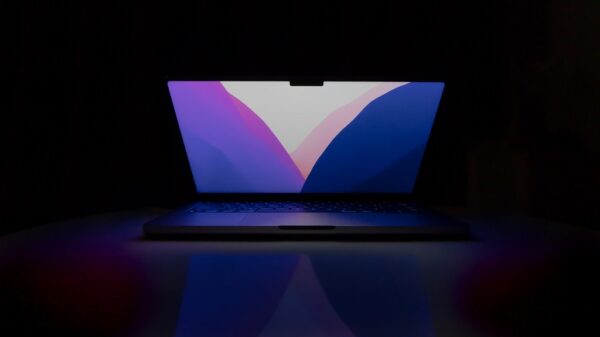 Apple podría lanzar nuevos MacBooks con pantalla táctil