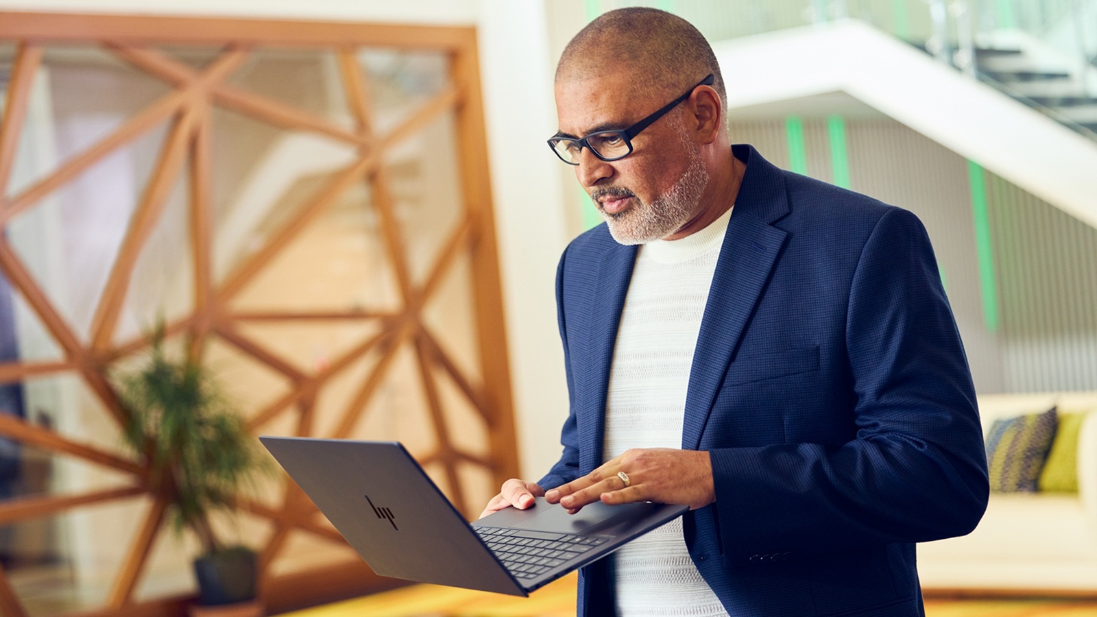 HP EliteBook Ultra G1i 14-