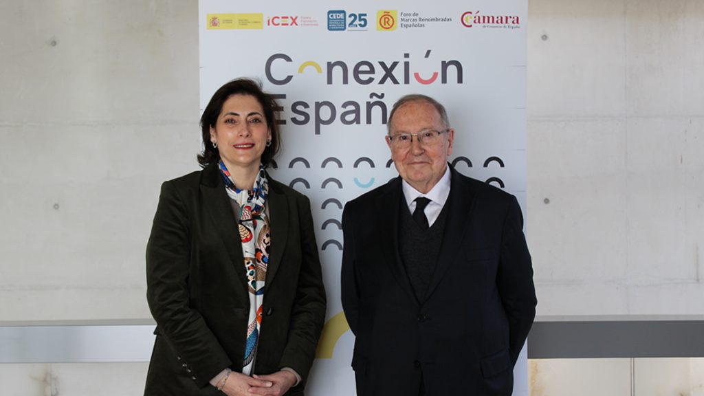 María Luisa Martínez Gistau, Pta. Corporate Excellence, Dira. Comunicación y Relaciones Institucionales Caixabank_ y José Luis Bonet, Pte. CCE