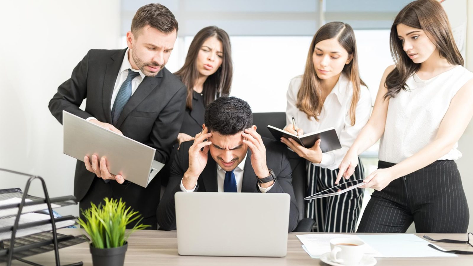 El 83% de los directivos ha sufrido estrés en 2025, frente al 24% de 2024