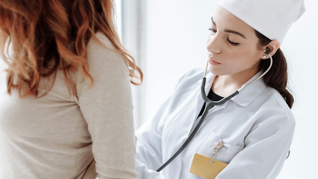 Livo lanza su nueva vertical de Médicos y amplía su plataforma en Cataluña