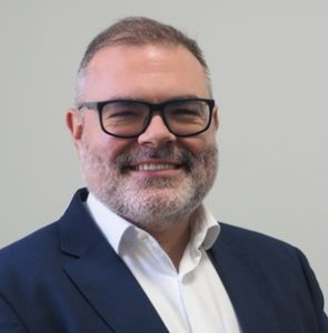 Óscar Salazar 