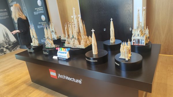 LEGO
